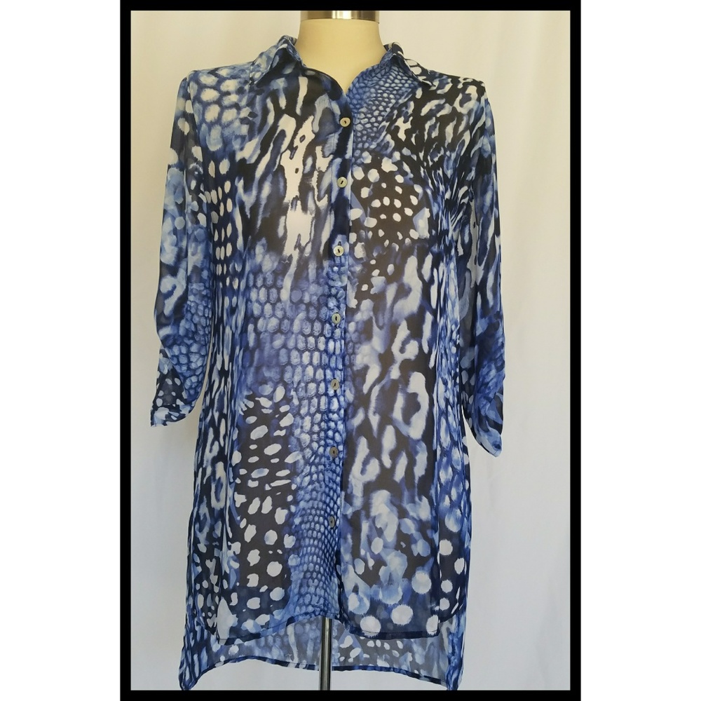 Chico’s High low Blue Cheetah Print Blouse
